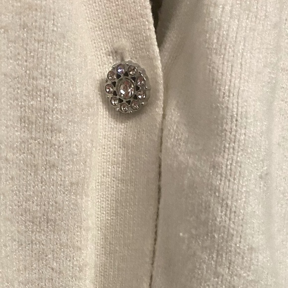 🤍JOE FRESH 🤍Cream Oversized sleeve cardigan and n XL with jewel buttons. - Picture 7 of 12